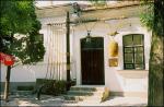 042. Двухкомнатный дом в Феодосии во дворе музея Грина....